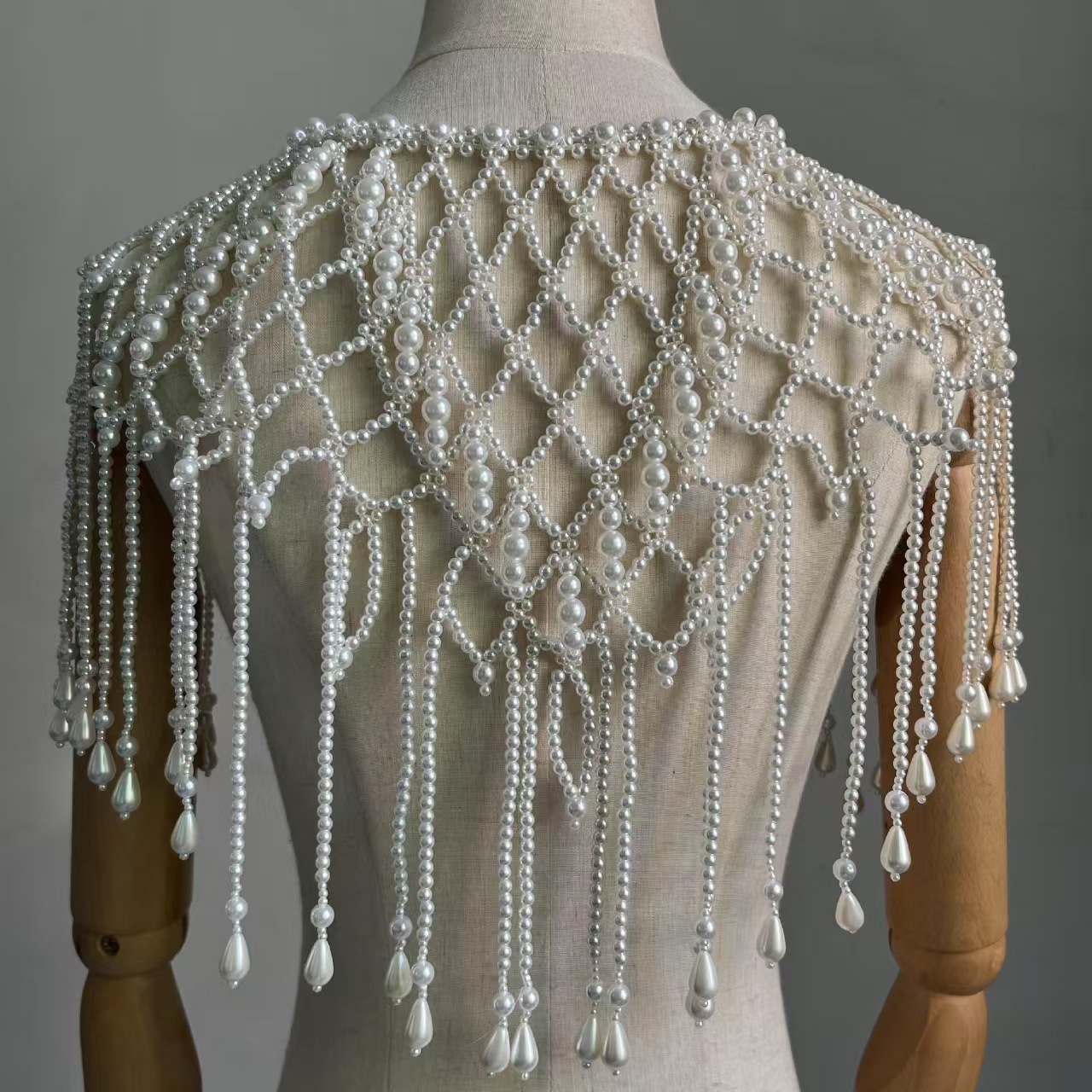 Colete de Xale com Miçangas In - Body Jewelry Vest avaliação e preço